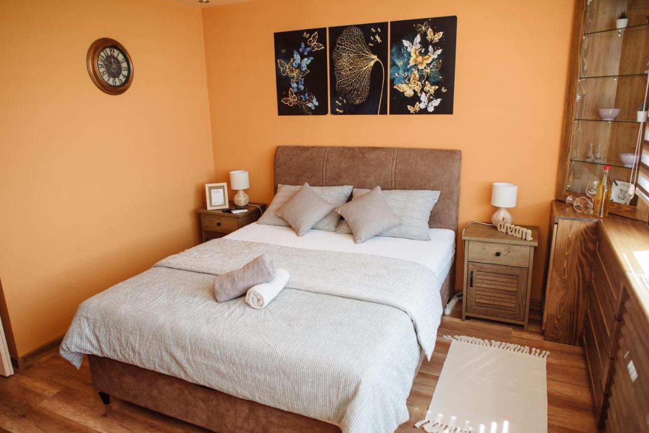 Ferienwohnung Lara Apartman Subotica Exterior foto