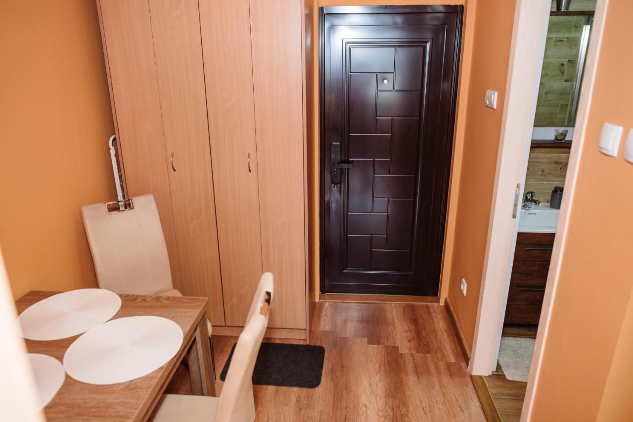 Ferienwohnung Lara Apartman Subotica Exterior foto