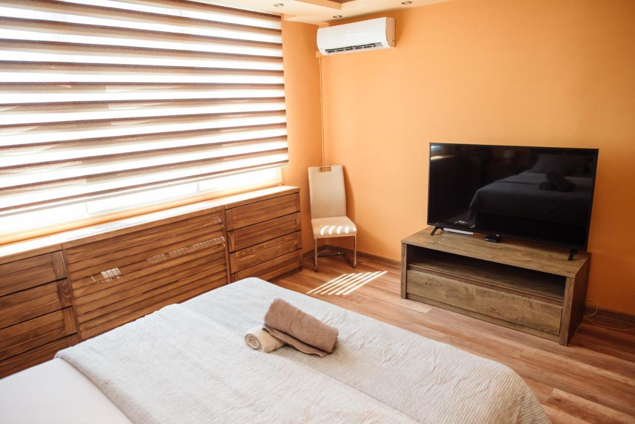 Ferienwohnung Lara Apartman Subotica Exterior foto
