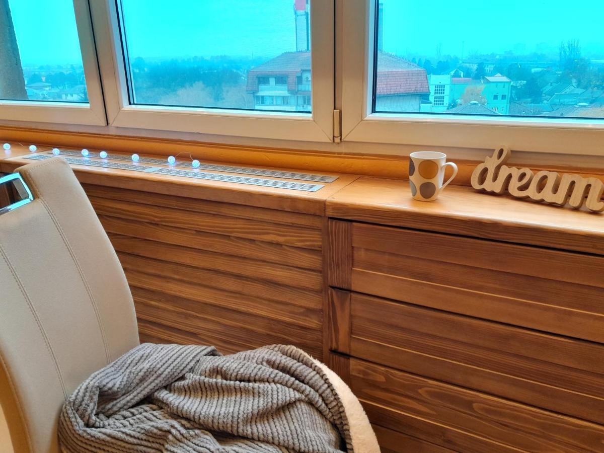 Ferienwohnung Lara Apartman Subotica Exterior foto