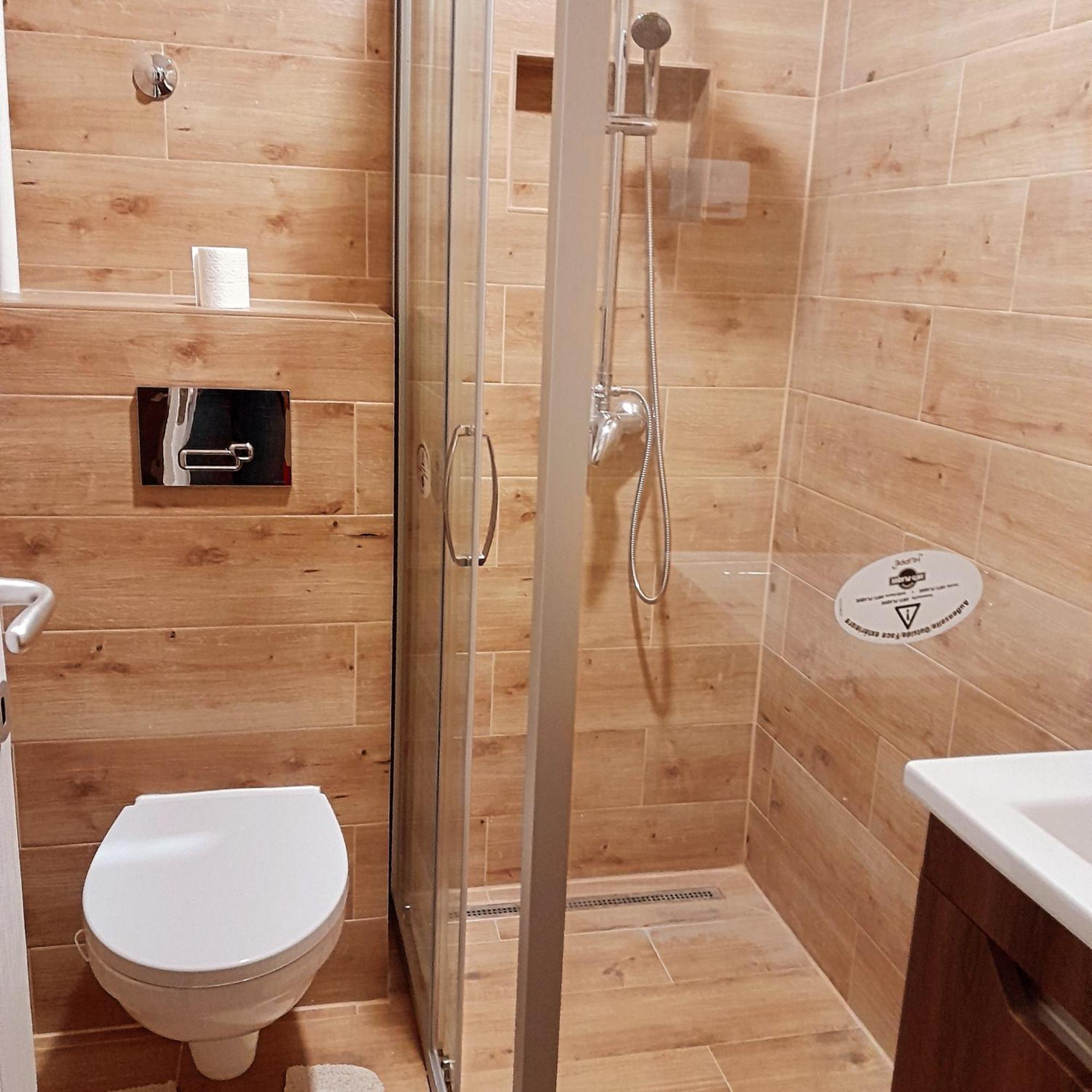Ferienwohnung Lara Apartman Subotica Exterior foto
