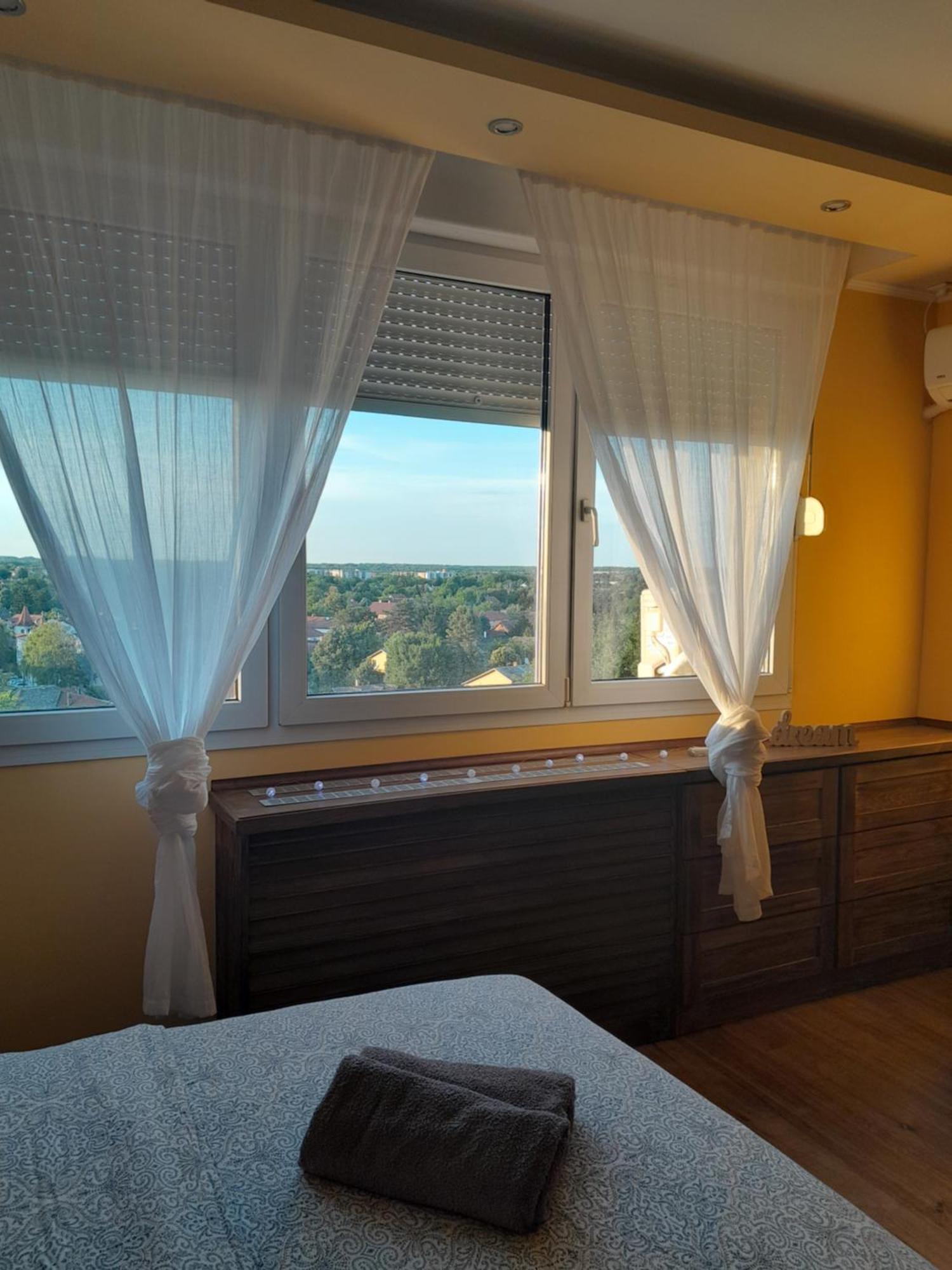 Ferienwohnung Lara Apartman Subotica Exterior foto